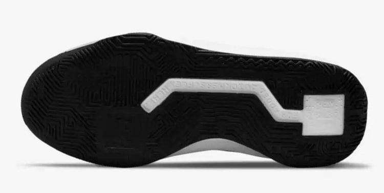 Nike Team Hustle Quick 3