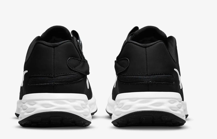 Nike Revolution 6 FlyEase Next Nature