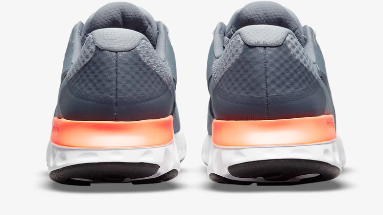 NIKE RENEW RUN