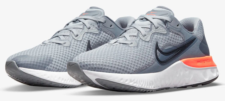 NIKE RENEW RUN