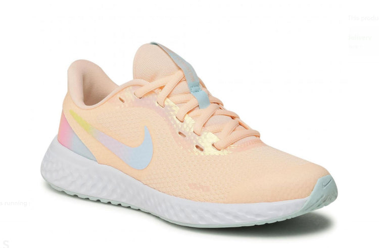 Nike Revolution 5 SE